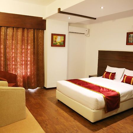 Grand Oriental Hotel Dhaka Esterno foto