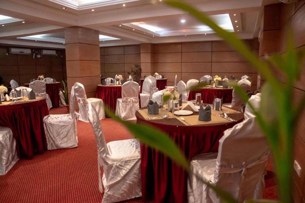 Grand Oriental Hotel Dhaka Esterno foto